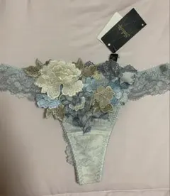 サルート59店舗限定PIカラー 希少ブラジャーE80&ソングM