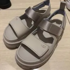 UGG ゴールデングロウ　23cmのサムネイル
