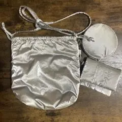 シルバー ナイロン ショルダーバッグ
