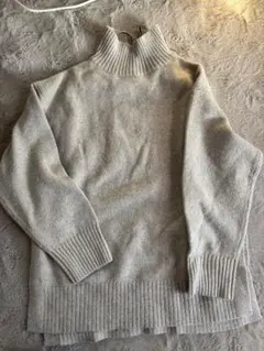 H&M グレーハイネック セーター M