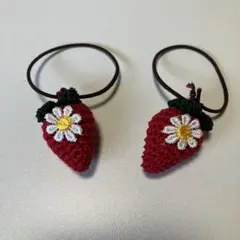 いちごモチーフ ヘアゴム 2個セット