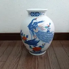 鍋島焼　青い孔雀の陶器花瓶 中型◯