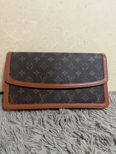 Item thumbnail for item d71441cd-7ec9-48bc-be78-35e9685dc051