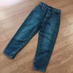 UNIQLO ペグトップハイライズジーンズ　26