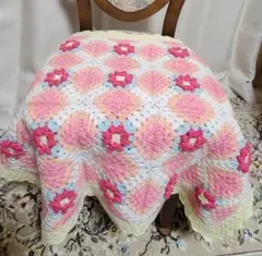 お値引き中です！手編みブランケット　フラワーブランケット　モチーフ編み