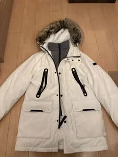 ど*た様 ホワイトダウンジャケット ファー付き