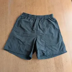GU ナイロンショートパンツ カーキ Sサイズのサムネイル
