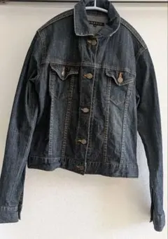 Item thumbnail for item 0f10d439-bdff-4ecc-a5d3-a51deef246ad