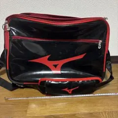 エナメルバッグ