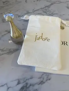 Dior J'adore 香水とポーチセット 30ml