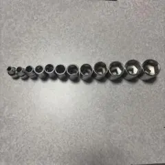 Item thumbnail for item 2529dc7e-c637-4693-95c7-054b330f166a