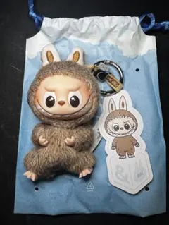 ラブブTHE MONSTER PIN FOR LOVE イニシャル &