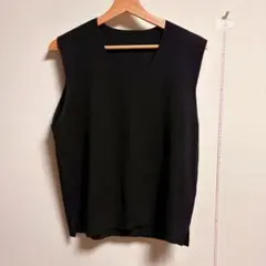 無印良品 Vネック ニットベスト ブラック XL /商品No.93のサムネイル