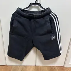 adidas ブラック ショートパンツ 3本ライン