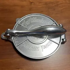 Item thumbnail for item f98bb2a3-95ff-4efe-b676-6fe5d8b93812