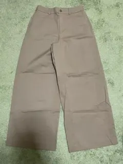 ユニクロ　ワイドチノパンツ　レディース　M ベージュ