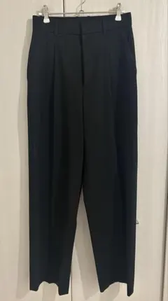 タックワイドパンツ　丈長め