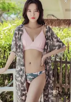 ❤️1点のみ❤️ カバーアップ付バック花柄ビキニ 水着3点セット♡♧♤