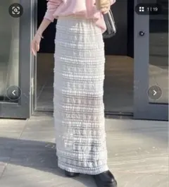 ホワイト タイトスカート ロング丈 スリット入りのサムネイル