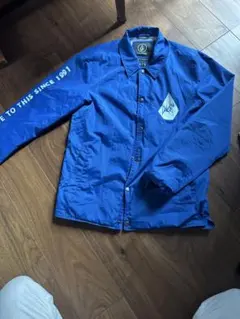 VOLCOM コーチ　ナイロンジャケット 青　Mのサムネイル