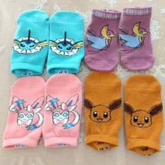 ポケモン　靴下　ソックス　４足セット　ブイズ　イーブイ　シャワーズ　ニンフィア