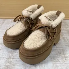 Ugg アグ　ムートンブーツ　厚底　1167772 24cmのサムネイル