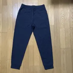 ユニクロ：ウルトラストレッチアクティブジョガーパンツ　Sサイズ　ネイビー