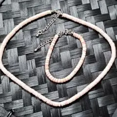 ピンク色ネックレスとブレスレットセット　桃色珊瑚？