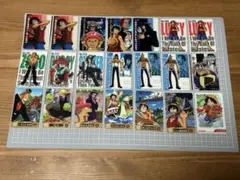 希少品 2004年頃「ワンピース海賊王グミ」カード、ファイルセット 希少品 2004年頃「ワンピース海賊王グミ」カード、ファイルセット