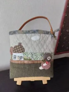 ハンドメイドパッチワーク　スーちゃんの持ち手付きポーチ