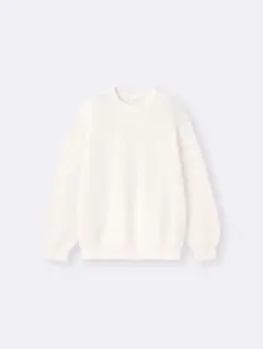 新品タグ付き　GU リリヤーンクルーネックセーターのサムネイル