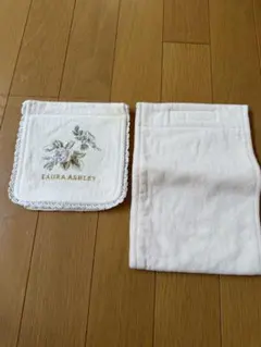 LAURA ASHLEY トイレットペーパーホルダーカバー　ベージュのサムネイル