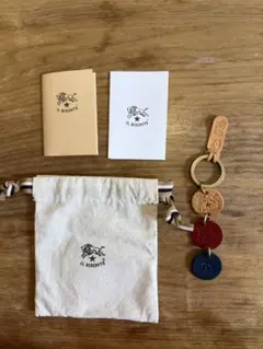 IL BISONTE キーホルダー 3色チャーム付き