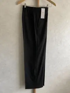 ✨タグ付未使用品✨センタープレス綺麗めワイドパンツ ブラック/38