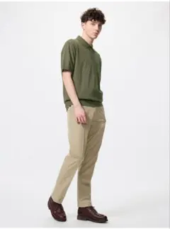 【未使用に近い】ユニクロ 感動パンツライト ベージュ 76/76のサムネイル