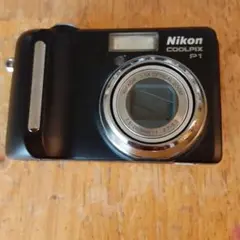 Nikon COOLPIX P1 デジタルカメラ 本体のサムネイル
