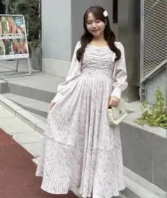 An MILL アンミール ギャザープリーツフラワーワンピース