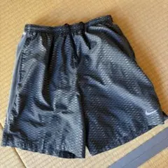 Nike DRI-FIT ブラックショートパンツ Mサイズ