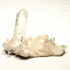 水晶の置物 結晶群 木製台座 - メルカリ