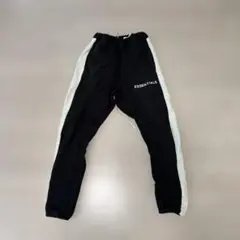 ESSENTIALS スウェットパンツ