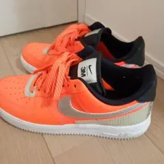 NIKE AIR FORCE 1 3M オレンジ スニーカー