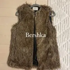 Bershka ベルシュカ ファーベスト / ベスト