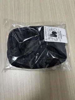 新品未使用　裏地あったかデニム生地ポーチのサムネイル
