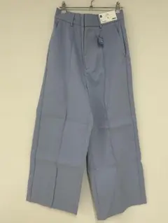 UNIQLO ウラキモウカラーストレートパンツのサムネイル