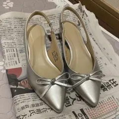 ☆美品☆GU リボンバックベルトパンプス　シルバー s