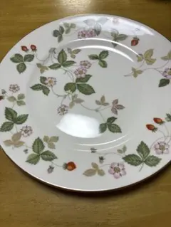 WEDGWOOD WILD STRAWBERRY 皿