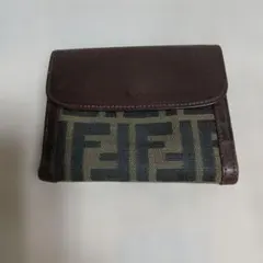 FENDIフェンディ ズッカ柄 長財布二つ折り - メルカリ