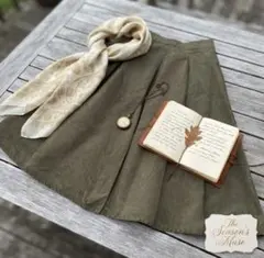 【KBF+】スエード調 タックフレアスカート カーキ 上品　光沢感　ケービーエフ