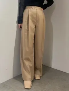 ELENDEEK ピンタックパンツ　お直し済みのサムネイル
