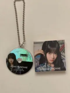 LESSERAFIM ウンチェ ガチャ cd風アクリルチャーム